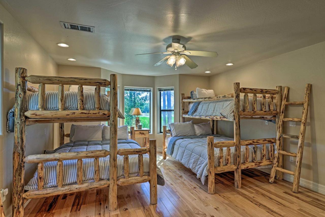Serene Lakeside Cabin With Decks And Edler Lake Views! Pinetop-Lakeside Dış mekan fotoğraf